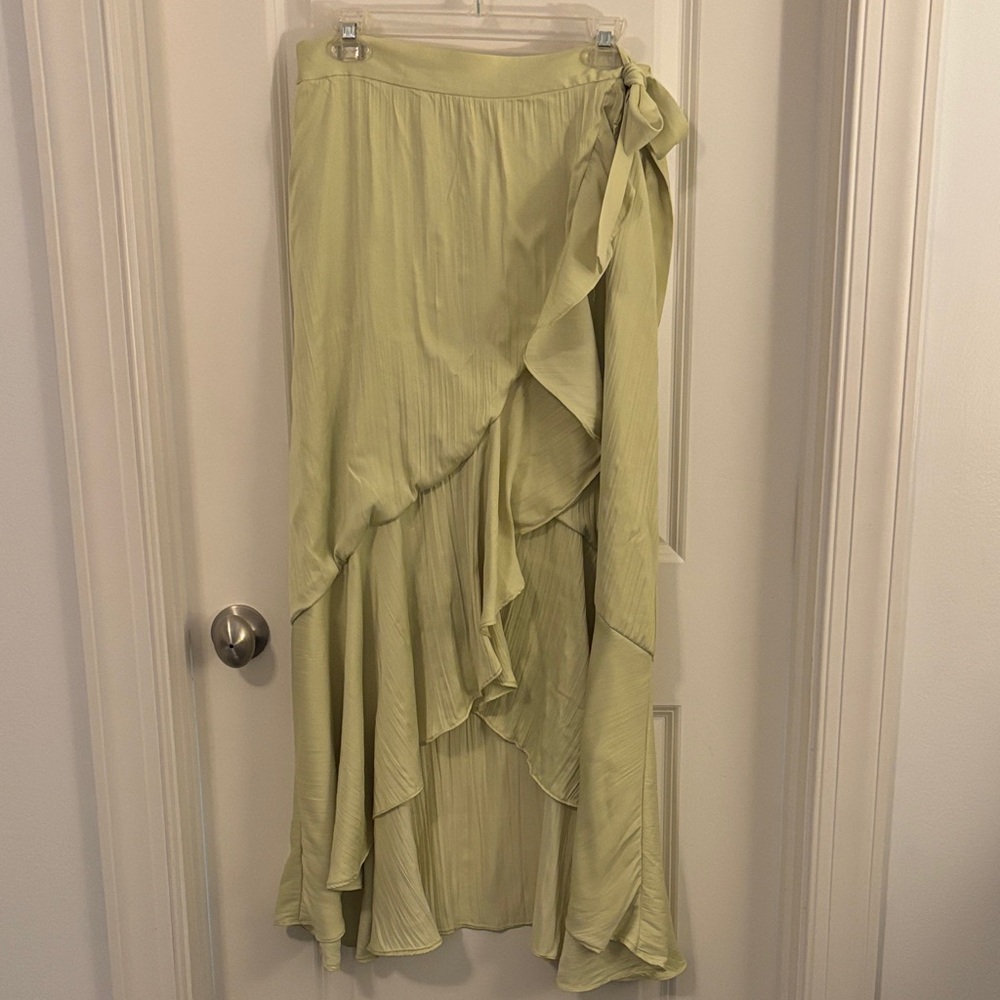 Anthropologie (Maeve) Ruffled long skirt. Sz M